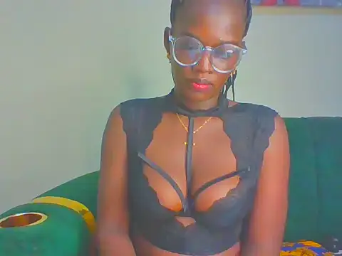 Snapshot of cutesmiling chatting on 07/02/26, 10:38 cutesmiling online show from 07/02/26, 10:38