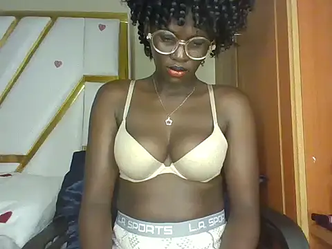 cutesmiling online show from 03/15/25, 02:56