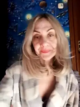 Snapshot of Tanya6547 chatting on 04/14/26, 05:40 Tanya6547 online show from 04/14/26, 05:40