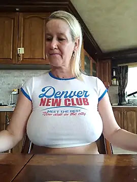 Lotus-blume1 online show from 11/04/25, 09:35