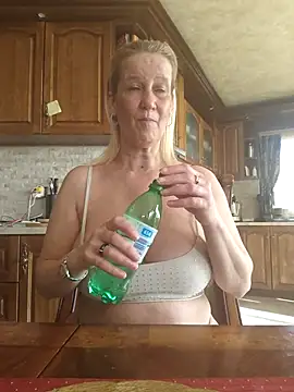 Lotus-blume1 online show from 01/07/26, 09:58