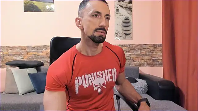 HotHunkTrainer online show from 11/07/25, 08:08