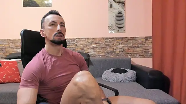 HotHunkTrainer online show from 02/06/26, 09:05