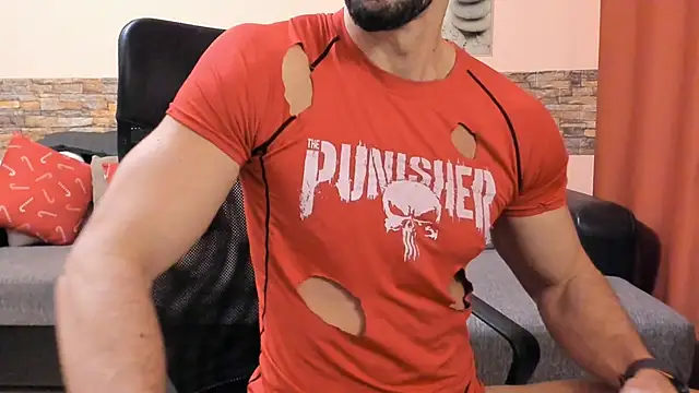 HotHunkTrainer online show from 02/02/26, 09:08