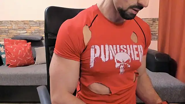 HotHunkTrainer online show from 02/14/26, 08:47