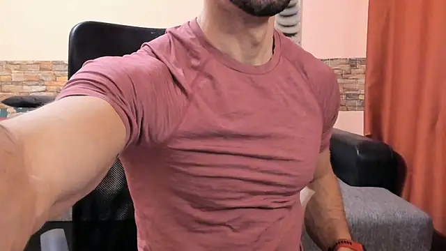 HotHunkTrainer online show from 02/28/26, 08:58