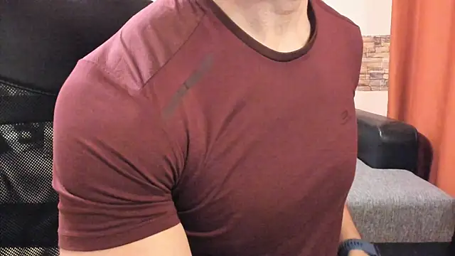 HotHunkTrainer online show from 03/28/26, 08:48