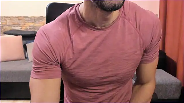 HotHunkTrainer online show from 10/08/25, 07:21