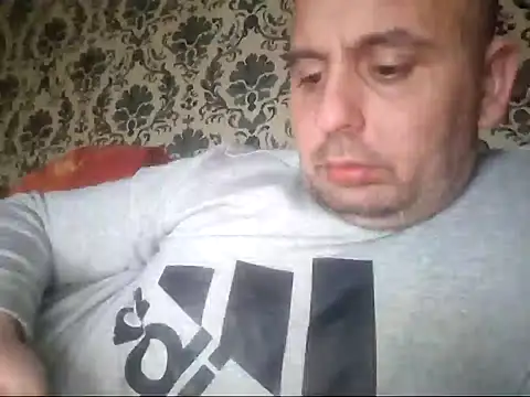 Snapshot of Basszos88i chatting on 01/11/25, 11:24 Basszos88i online show from 01/11/25, 11:24