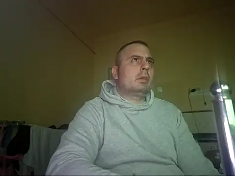 Snapshot of Basszos88i chatting on 01/09/25, 09:47 Basszos88i online show from 01/09/25, 09:47