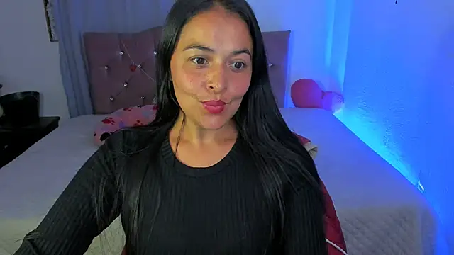 Snapshot of jessamond chatting on 02/06/25, 11:26 jessamond online show from 02/06/25, 11:26