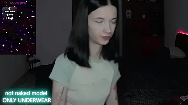 Snapshot of Miya_Dream_UKR chatting on 01/19/25, 01:32 Miya Dream UKR online show from 01/19/25, 01:32