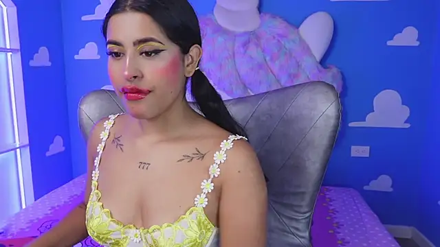 Snapshot of miss_romyna chatting on 09/25/25, 11:05 miss romyna online show from 09/25/25, 11:05
