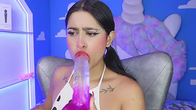 miss romyna online show from 12/05/25, 10:36