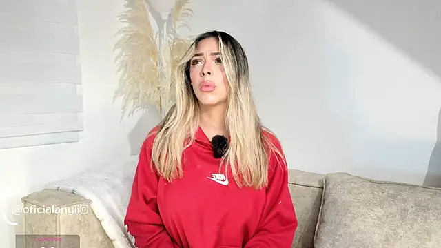 Addison baker online show from 10/28/25, 03:18