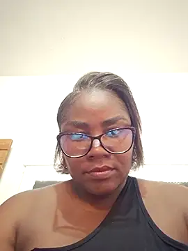 Snapshot of kaorysquirt chatting on 12/17/25, 04:28 kaorysquirt online show from 12/17/25, 04:28