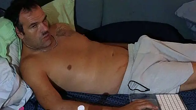 badboybrad11 online show from 04/13/26, 09:30