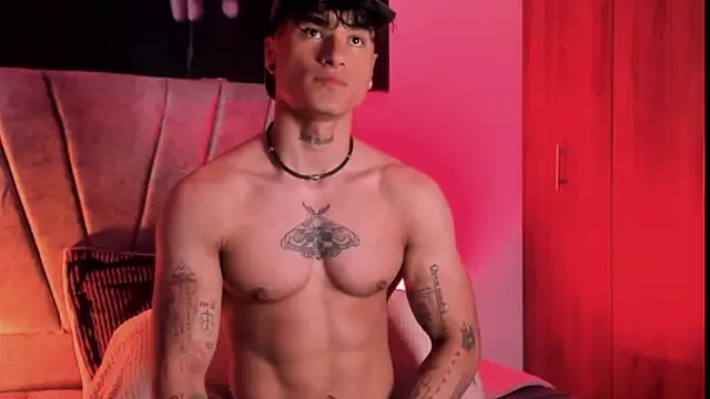 Thomas Fit1 online show from 10/18/25, 12:34