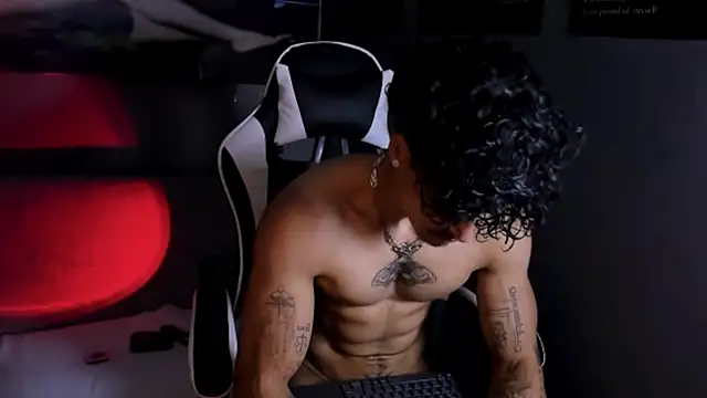 Thomas Fit1 online show from 04/18/26, 05:54