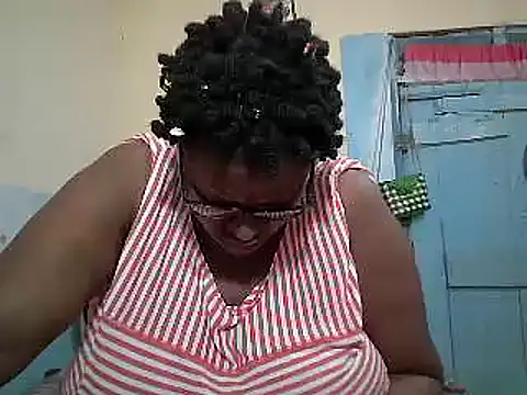 Snapshot of sexy_bigboobss chatting on 05/11/26, 08:27 sexy bigboobss online show from 05/11/26, 08:27