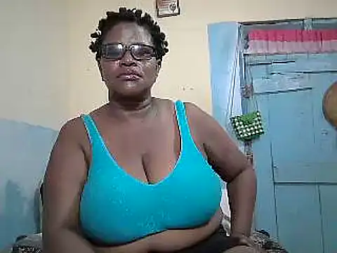 Snapshot of sexy_bigboobss chatting on 05/10/26, 08:22 sexy bigboobss online show from 05/10/26, 08:22