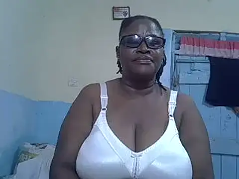 sexy bigboobss online show from 10/15/25, 08:33