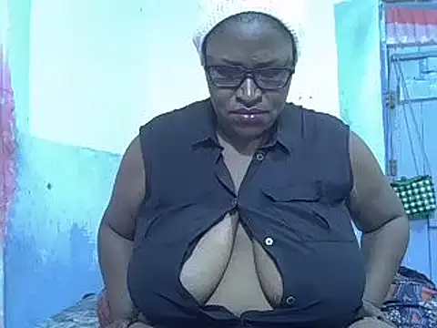 sexy bigboobss online show from 09/19/25, 08:07