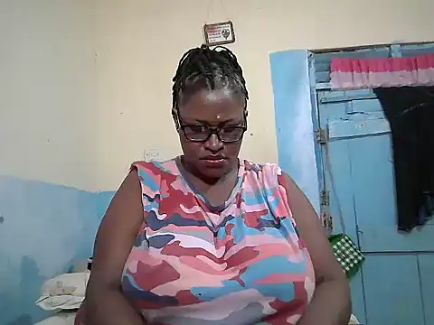 sexy bigboobss online show from 12/18/25, 10:19