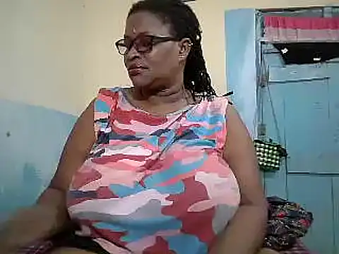 sexy bigboobss online show from 11/28/25, 07:19