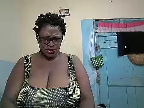 Snapshot of sexy_bigboobss chatting on 04/29/26, 06:50 sexy bigboobss online show from 04/29/26, 06:50