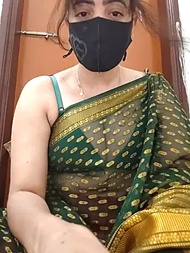 Snapshot of Anjel_Sadia chatting on 09/10/25, 07:18 Anjel Sadia online show from 09/10/25, 07:18