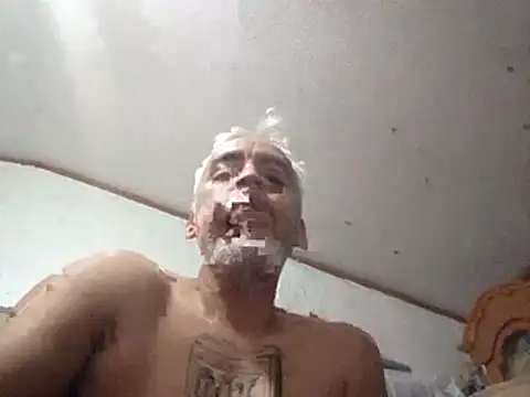 Xoc8  online show from 11/14/25, 12:58