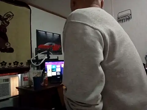 Xoc8  online show from 11/26/25, 07:36