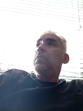 Snapshot of Xoc8_ chatting on 10/19/25, 11:07 Xoc8  online show from 10/19/25, 11:07
