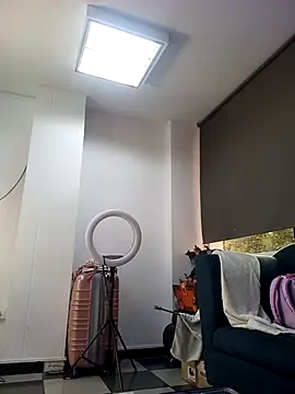 Snapshot of AnthonelaDuque chatting on 11/26/25, 11:32 AnthonelaDuque online show from 11/26/25, 11:32