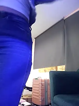 Snapshot of AnthonelaDuque chatting on 12/02/25, 11:34 AnthonelaDuque online show from 12/02/25, 11:34