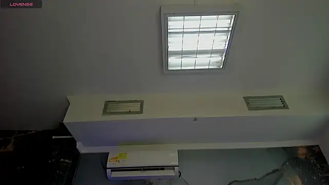 Snapshot of AnthonelaDuque chatting on 09/29/25, 11:49 AnthonelaDuque online show from 09/29/25, 11:49