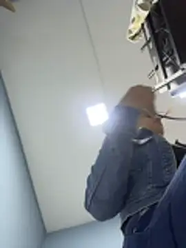 AnthonelaDuque online show from 02/04/26, 11:38