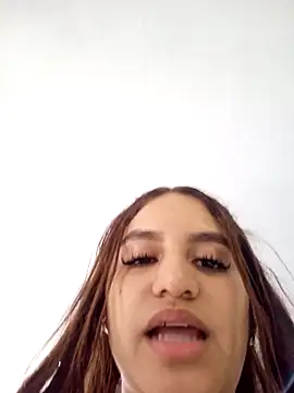 AnthonelaDuque online show from 12/21/25, 07:15