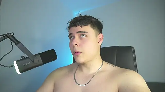 Snapshot of odin_blake chatting on 03/01/25, 02:15 odin blake online show from 03/01/25, 02:15