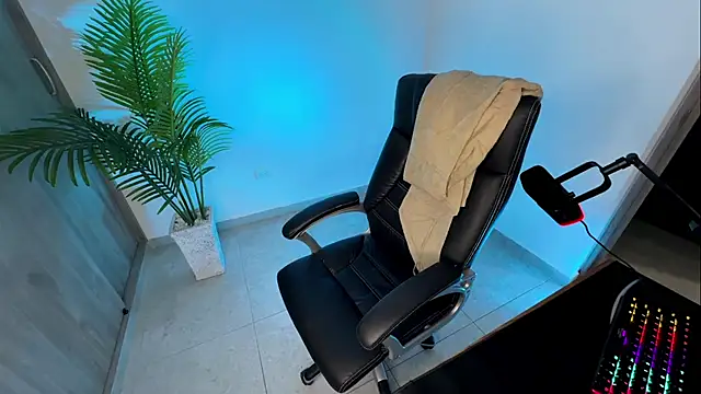 Snapshot of odin_blake chatting on 10/09/25, 02:12 odin blake online show from 10/09/25, 02:12