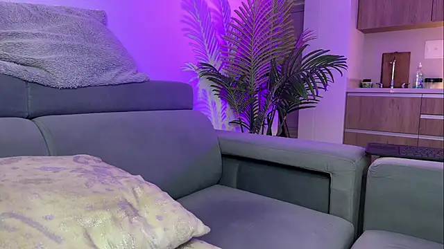 Snapshot of odin_blake chatting on 12/19/25, 02:26 odin blake online show from 12/19/25, 02:26