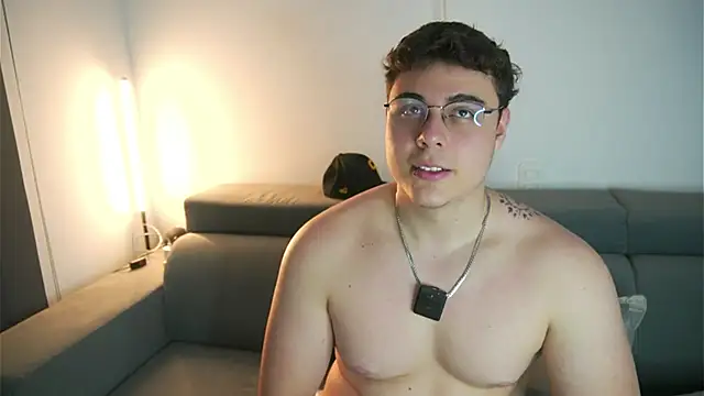 Snapshot of odin_blake chatting on 02/20/25, 05:33 odin blake online show from 02/20/25, 05:33