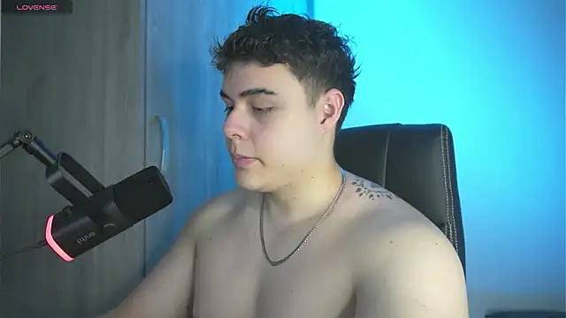 Snapshot of odin_blake chatting on 03/08/25, 12:22 odin blake online show from 03/08/25, 12:22