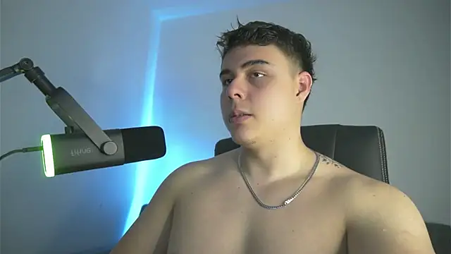 Snapshot of odin_blake chatting on 02/27/25, 02:35 odin blake online show from 02/27/25, 02:35