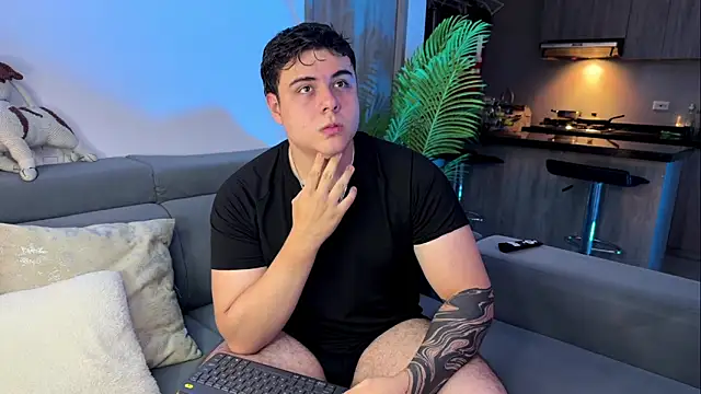 Snapshot of odin_blake chatting on 10/15/25, 01:59 odin blake online show from 10/15/25, 01:59