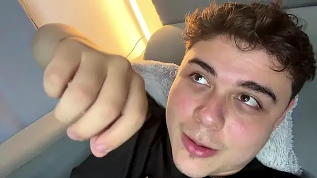 Snapshot of odin_blake chatting on 09/23/25, 02:51 odin blake online show from 09/23/25, 02:51