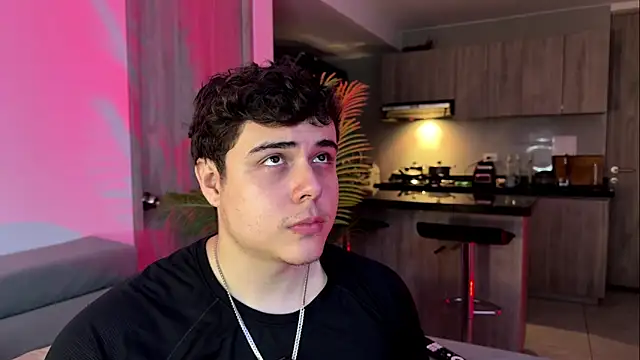 Snapshot of odin_blake chatting on 10/28/25, 02:34 odin blake online show from 10/28/25, 02:34