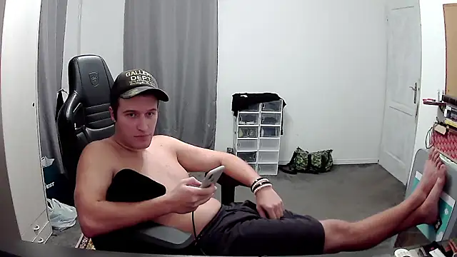 PKrisztian online show from 10/29/25, 11:47