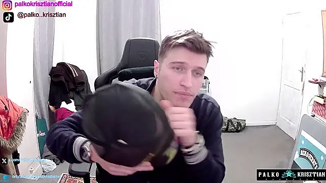 PKrisztian online show from 12/22/25, 10:54